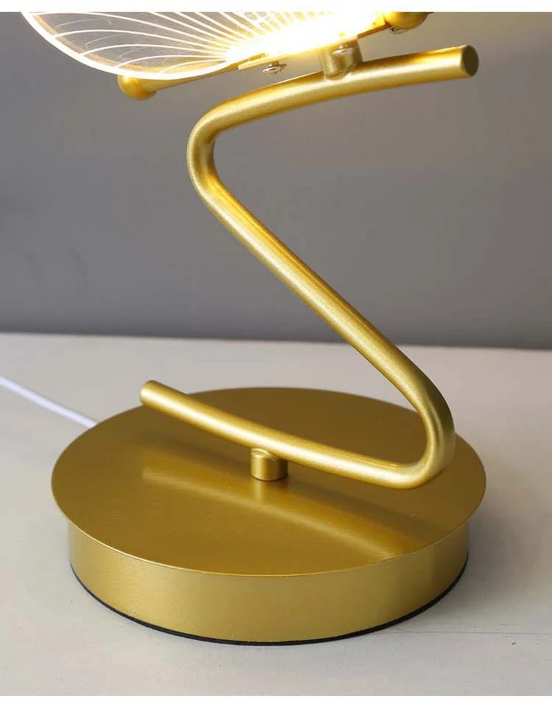 lampe de bureau base doree